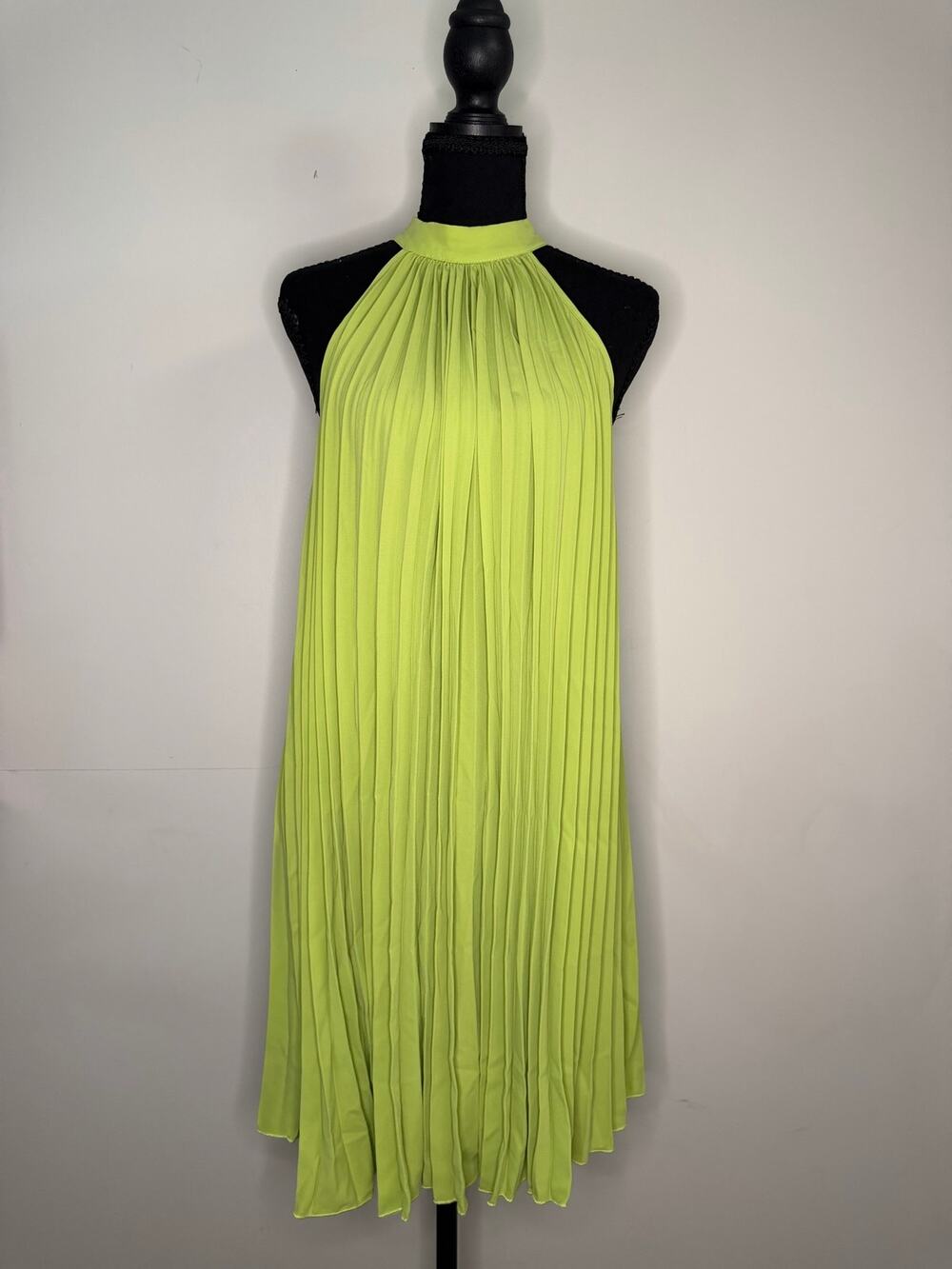 SweatyRocks Neon Lime Pleated Halter Midi Dress Size M NWT